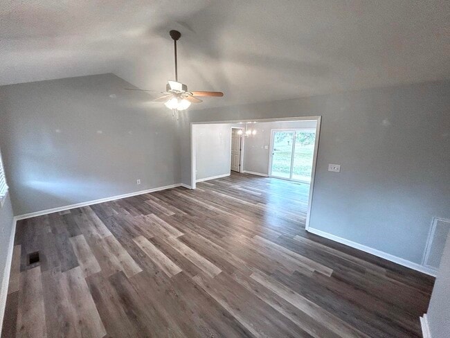 Photo - 13 Chaney Way