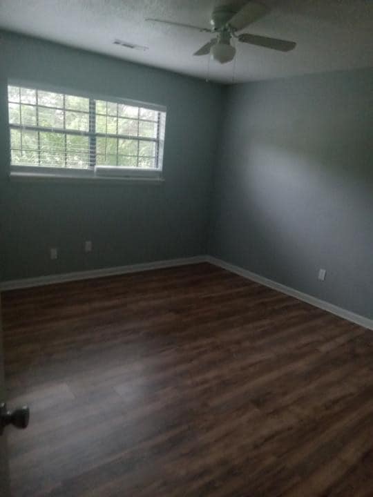 Photo - Pirate Cove Apartments D5-D6 Unidad D-5