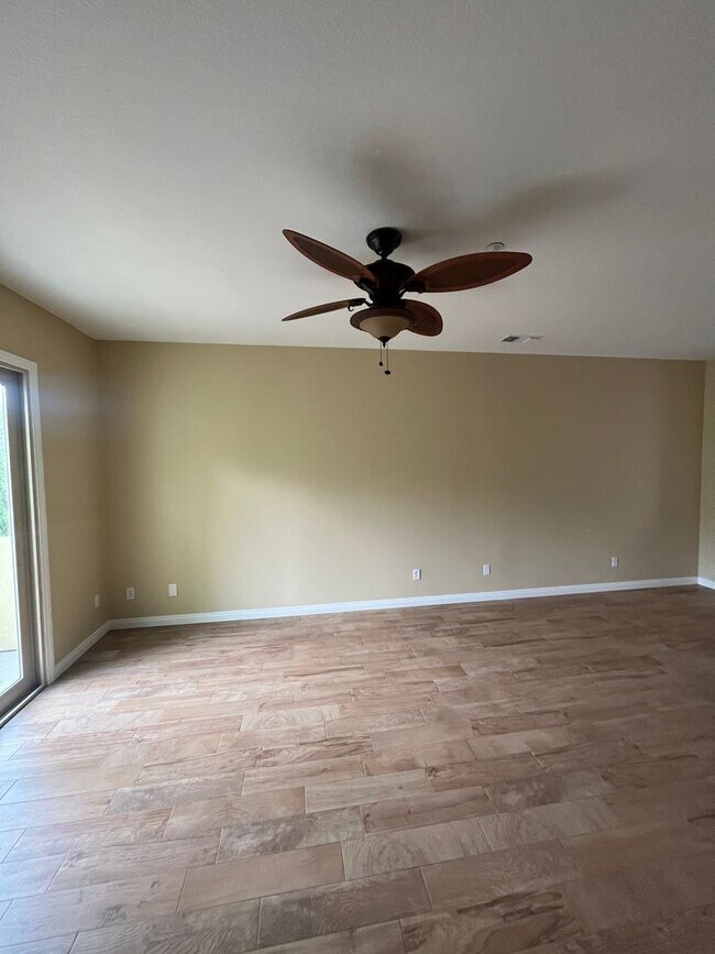 2544 Escala Cir