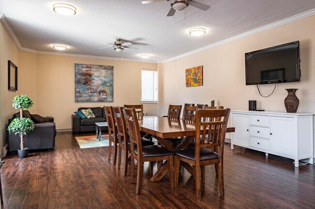 Photo - Spring Garden