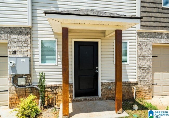 211 Driftwood Ln