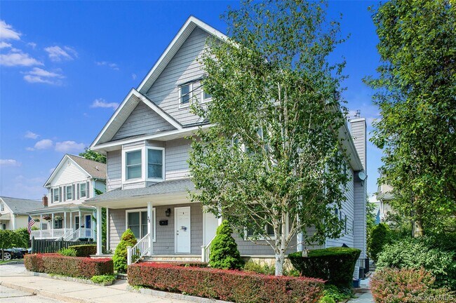 Photo - 38 High St Unidad Left