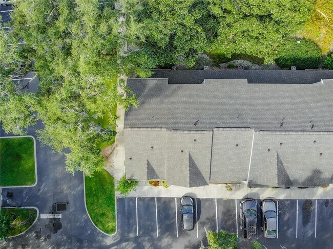Photo - 1050 Vineland Pl