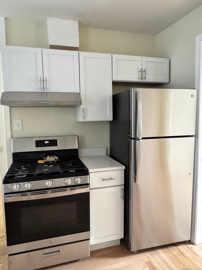 Building Photo - 52 Pearl St Unit #2 Rental