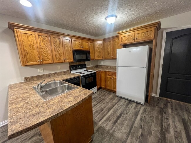Photo - 244 River Tanmer Way