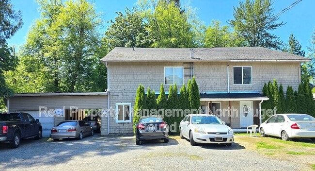 Building Photo - 15602 Ash Way Unit 1