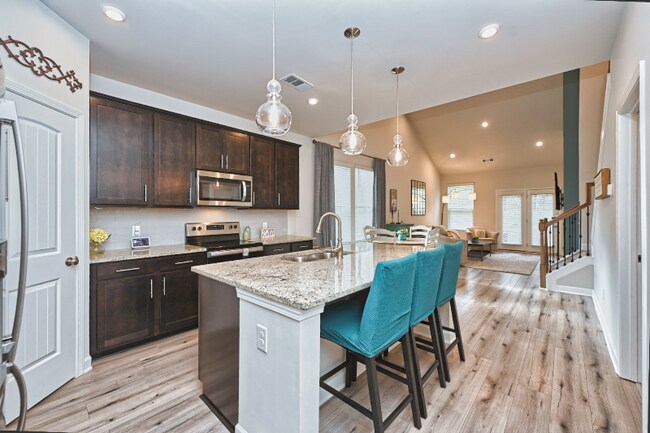 Photo - 3031 Duvall Dr