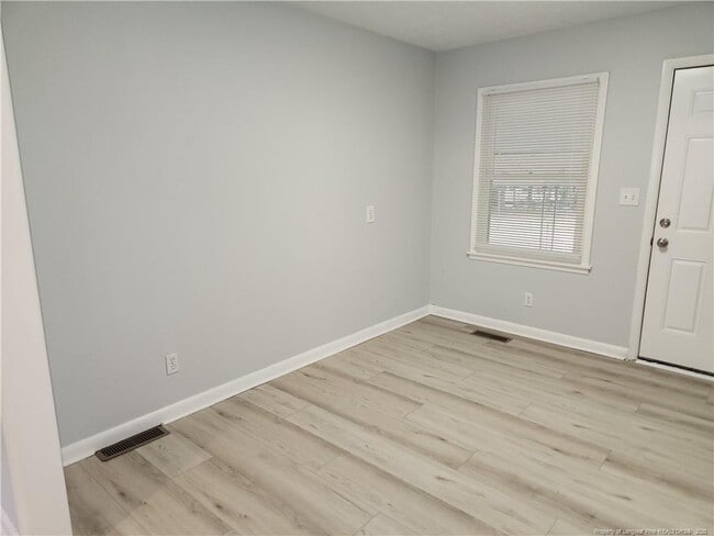 Photo - 3923 Glenridge Rd