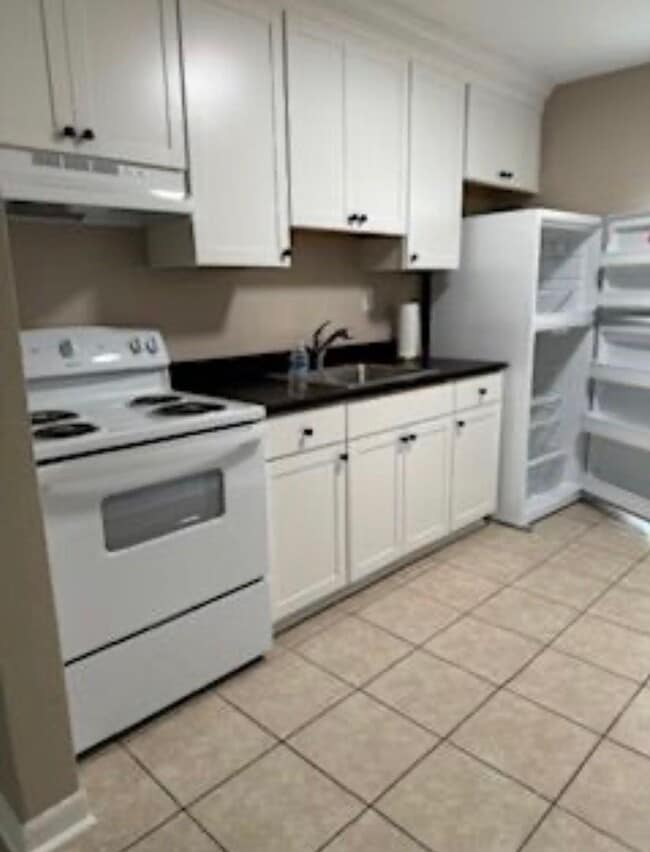 Photo - Two bedroom/one bath apartment for rent Unit 1300