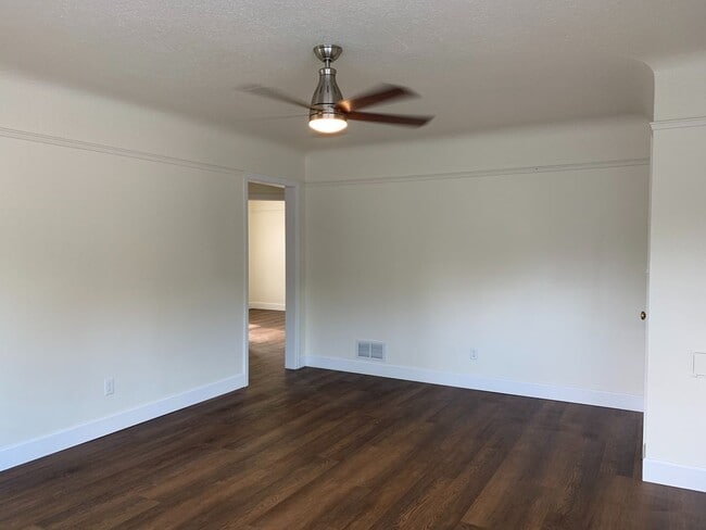 Photo - H3309-3311 Unit H3311