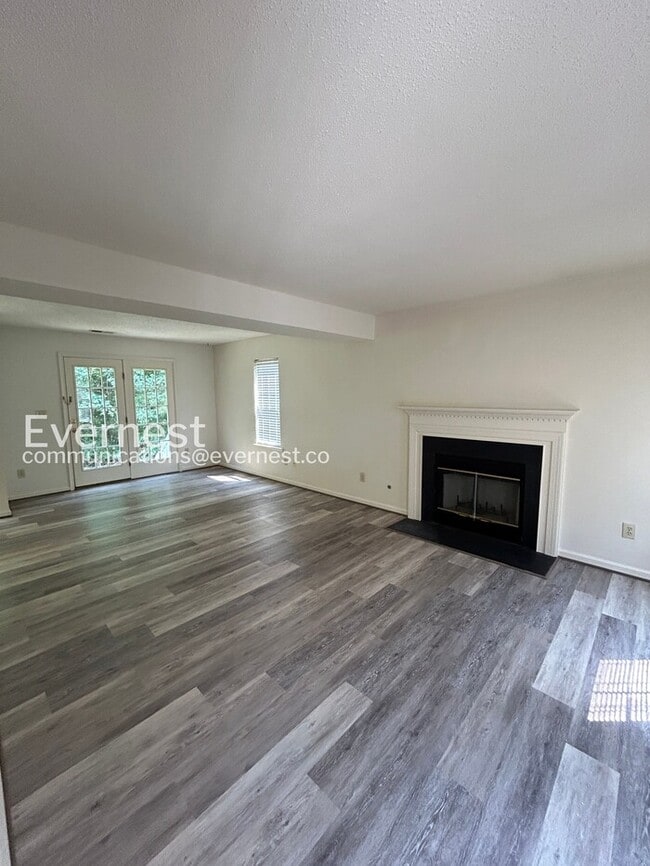 Photo - 3985 Longhill Station Rd