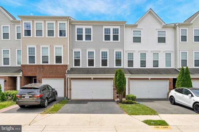 Photo - 41835 Diabase Square Townhome