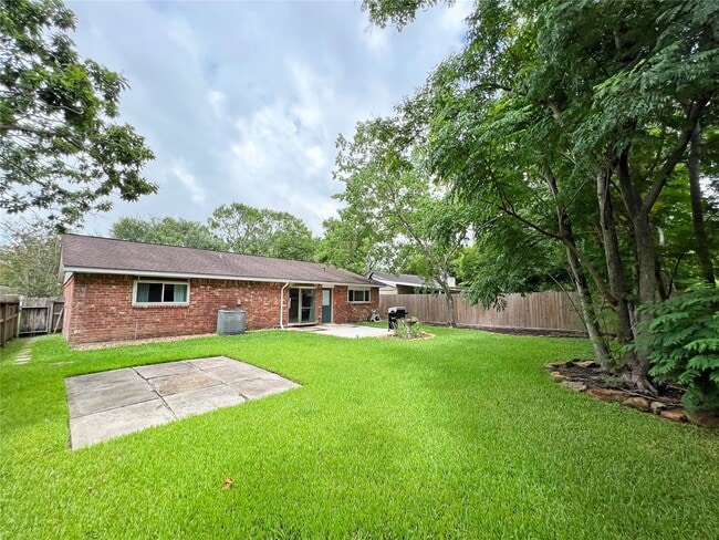 Building Photo - 6210 Creekside Ln