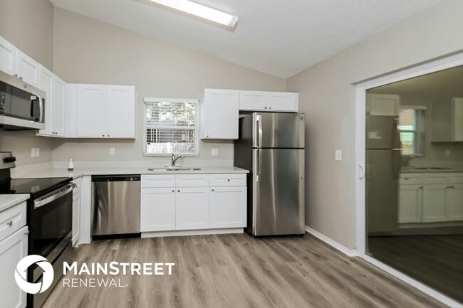 Photo - 3222 6th Ave W