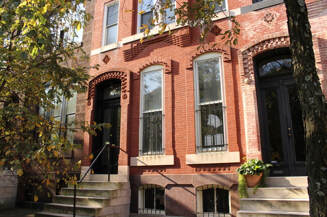 Building Photo - 1824 Bolton St Unit #2 Rental