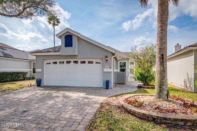 Building Photo - 821 Tournament Rd