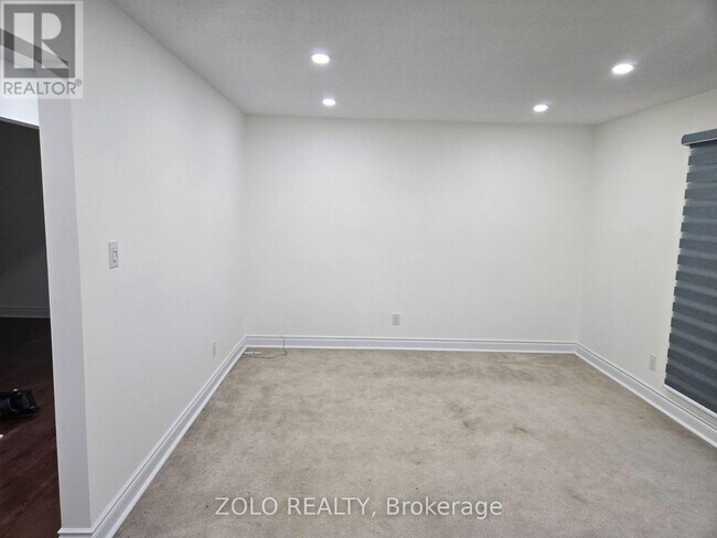 Photo - 42 Boreham Cir