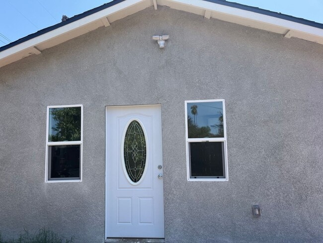 Building Photo - Penny Dr (8903) Unit Penny Dr (8905) - ADU