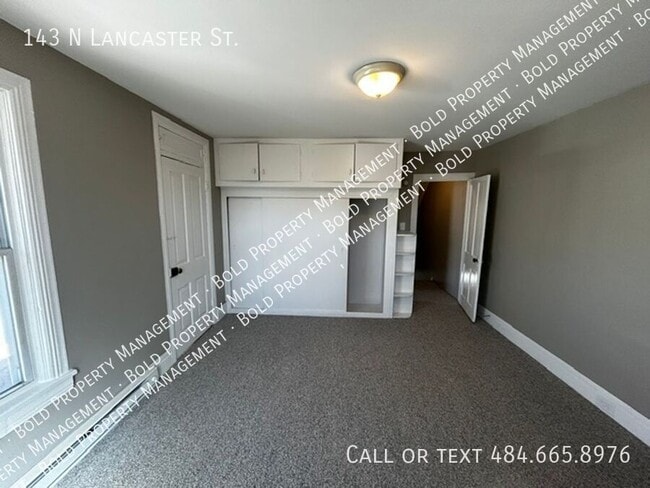 Photo - 143 N Lancaster St