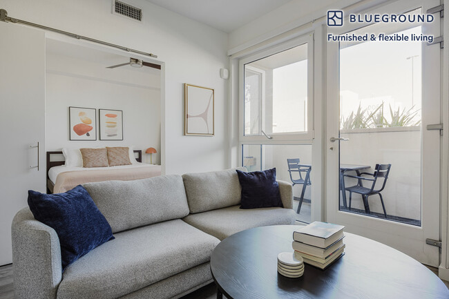 Building Photo - 12035 Wilshire Blvd Rental