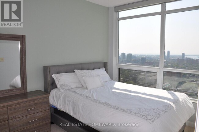 Photo - 500 Sherbourne St Unit 2504