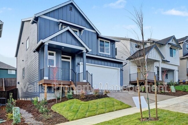 Photo - 2618 Mount St Helens Ave SE