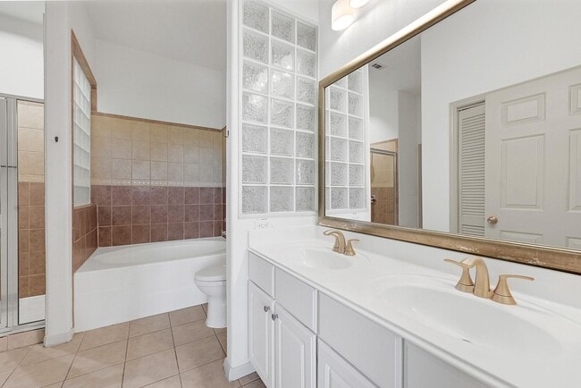 Photo - 1441 East St Unit 305