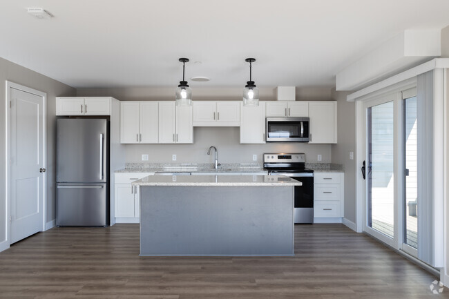 Katahdin - 1008SF - Kitchen - The Parker Apartments