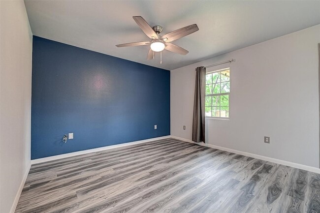 Photo - 15897 Dewberry Ln