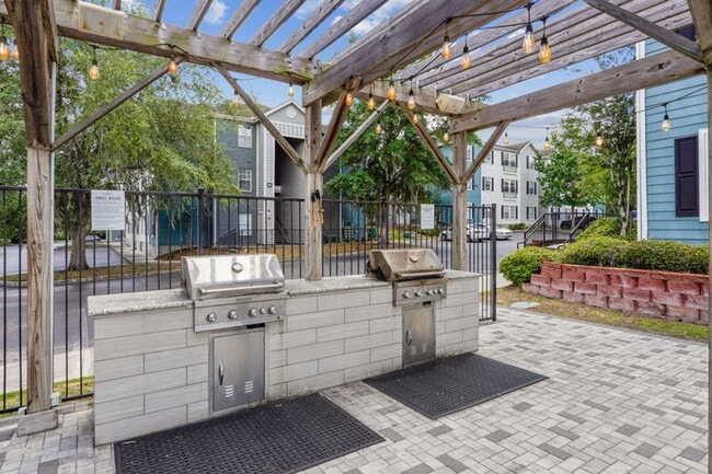 Centric on 34th Apartments