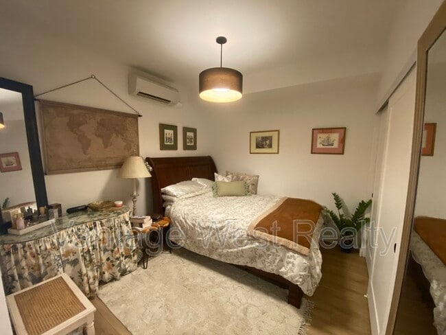 Photo - 660-660 Cawston Ave