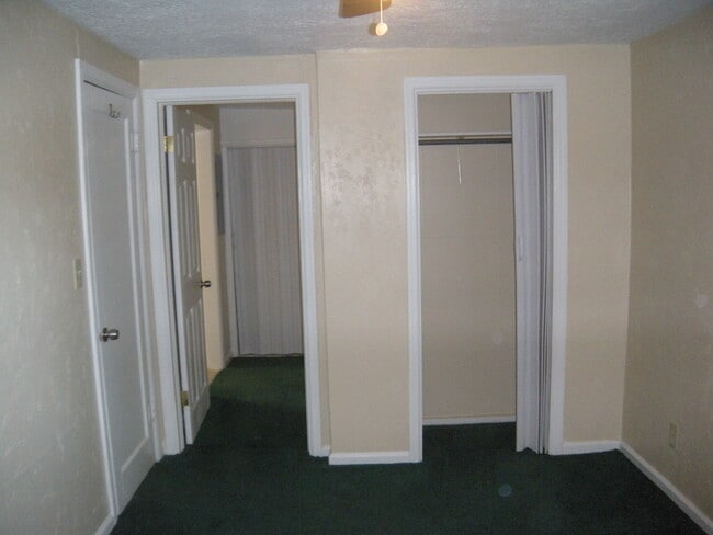 Building Photo - 3972 Hawthorne Rd Unit # 4