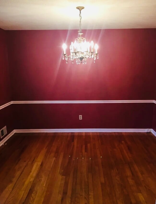 Photo - 2312 Cadden Rd