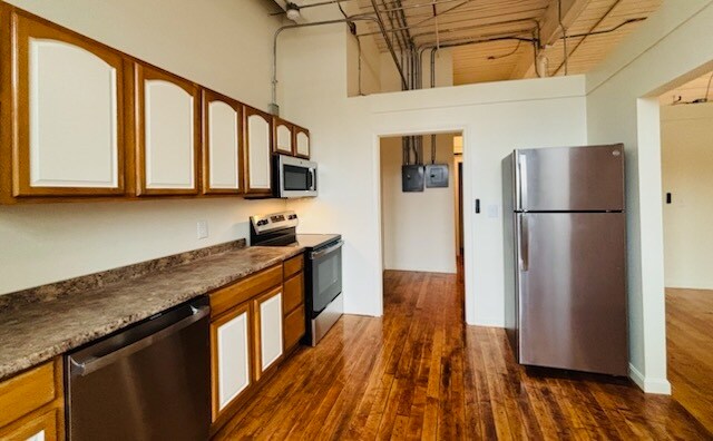 Photo - 595 Mineral Spring Ave Unidad 4