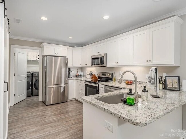 Photo - 1328 26th Ave NE
