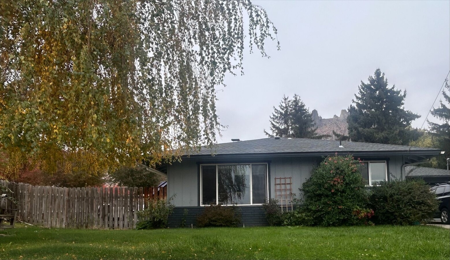 Spacious 3-Bedroom Home in the Foothills o... - Spacious 3-Bedroom Home in the Foothills o...