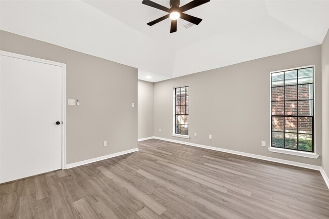 Photo - 4906 Pleasure Lake Ln