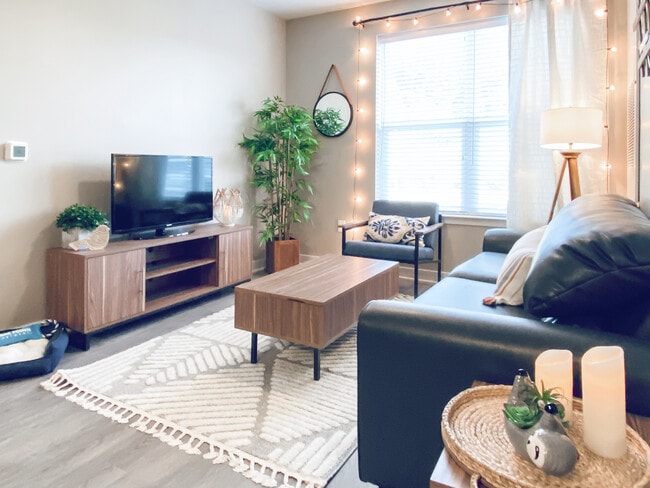Cedar Pointe Apartments