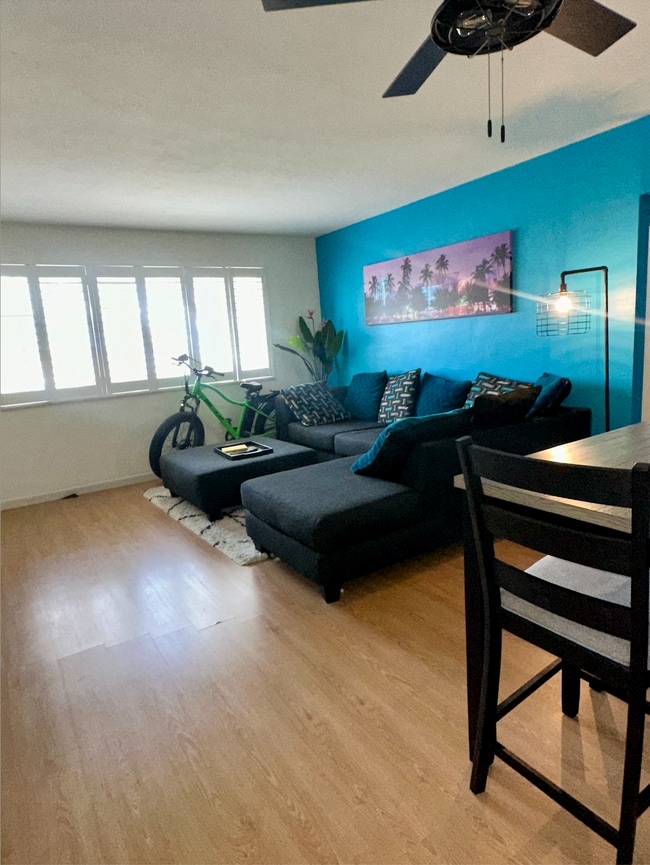 Photo - 1821 NE 62nd St Unidad 301