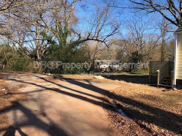 Photo - 752 McDonough Blvd SE