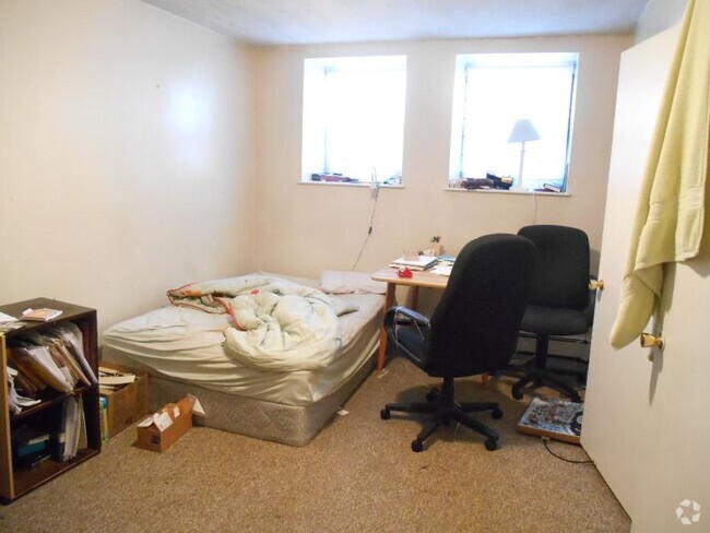 Building Photo - 1118 Commonwealth Ave Rental