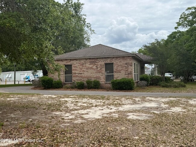 Photo - 4294 Popp's Ferry Rd