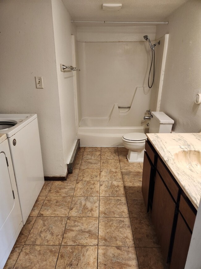Photo - 1022 Higby Dr