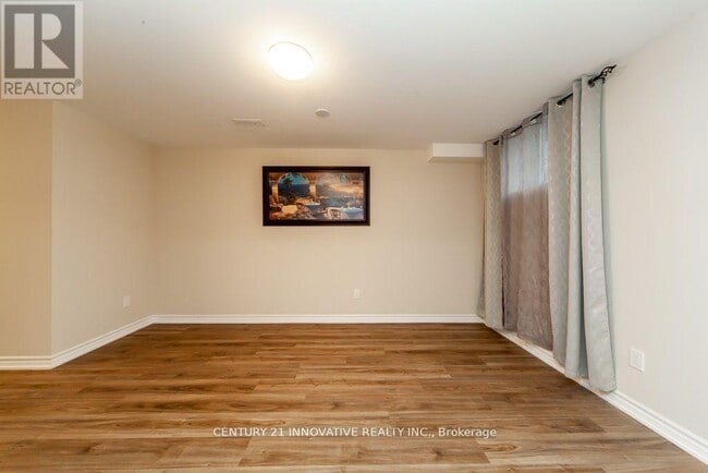 Photo - 16 Long Dr