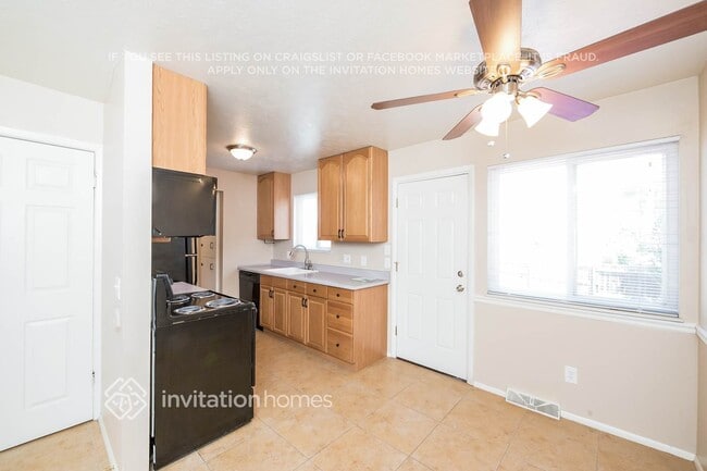 Photo - 10744 Moore Cir