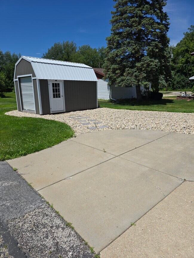 Patio - 8236 E Wind Lake Rd
