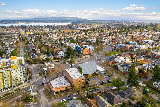 Photo - 3008 Beacon Ave S Unidad SI ID1491655P