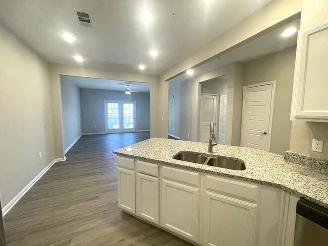 Photo - 300 Willow Grv Wy Unit 504