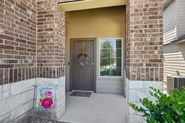 "Rent to Own this Charming 3-Bed Oasis with 18 month lease!*"