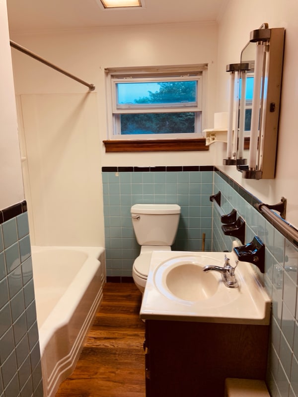 Photo - 109 W Foundry St